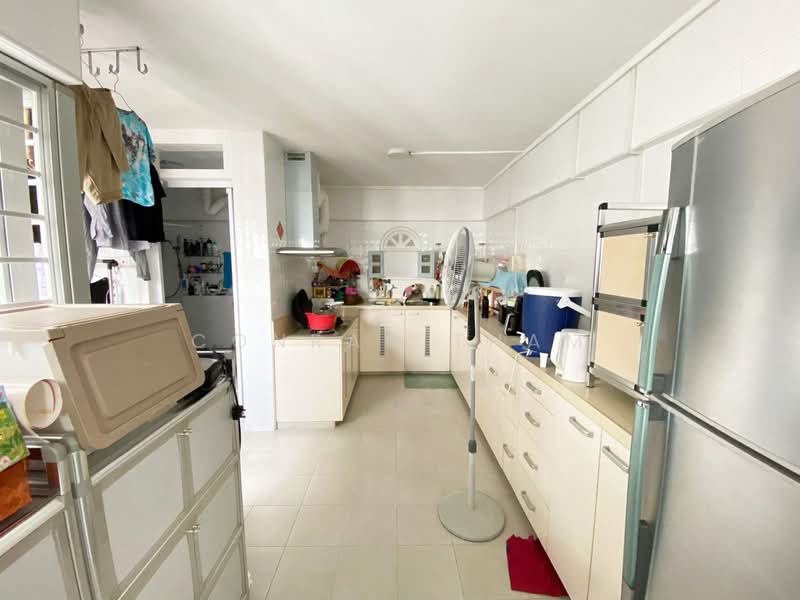 601 Bedok Reservoir Road, 601 Bedok Reservoir Road, 3 Bedrooms, 1,292 sqft, HDB Flat For Sale, by Conrad Tham, 500131842 - Kitchen - PropertyGuru.com.sg