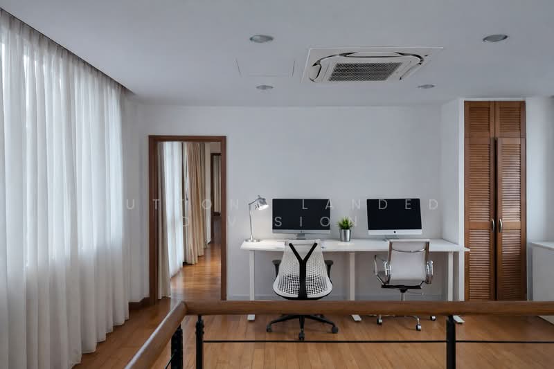5667SQFT/ LH999 Detached w Pool @ Attractive Price/ 1Km Henry Park Pri, Holland, Grove, Moonbeam, Mt Sinai, 6 Bedrooms, 6,000 sqft, Detached House For Sale, by WIL NG B Y, 500131844 - Study - PropertyGuru.com.sg