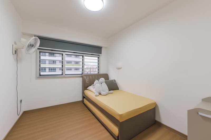 619B Tampines Street 61, 619B Tampines Street 61, 3 Bedrooms, 1,001 sqft, HDB Flat For Sale, by Karen Chua, 500131847 - Bedroom - PropertyGuru.com.sg