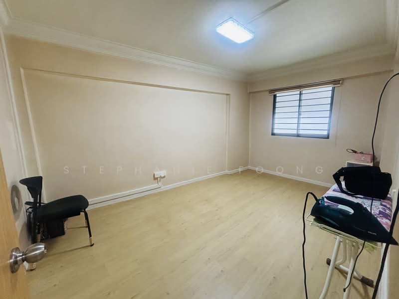 248 Jurong East Street 24, 248 Jurong East Street 24, 2 Bedrooms, 721 sqft, HDB Flat For Sale, by Stephanie Foong, 500131853 - Bedroom - PropertyGuru.com.sg