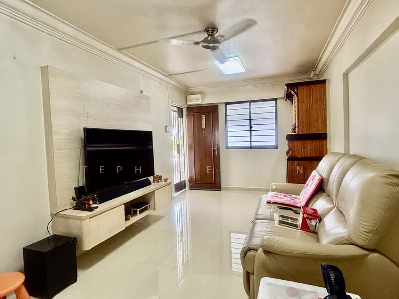 248 Jurong East Street 24, 248 Jurong East Street 24, 2 Bedrooms, 721 sqft, HDB Flat For Sale, by Stephanie Foong, 500131853 - Living Room - PropertyGuru.com.sg