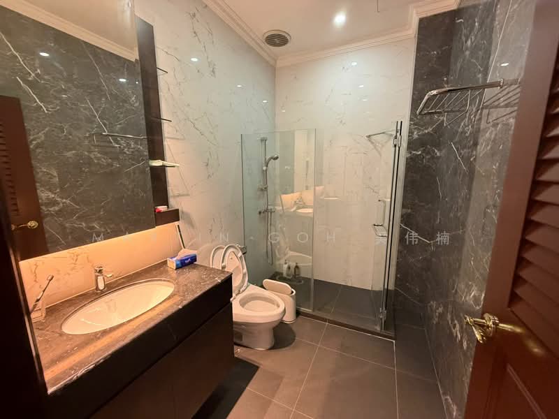 实惠别墅 Walk to Stevens MRT | 1KM SCGS ☎️MARTIN 9320.20.20, , 6 Bedrooms, 5,000 sqft, Bungalow House For Sale, by Martin Goh 吴伟楠, 500131862 - Bathroom - PropertyGuru.com.sg