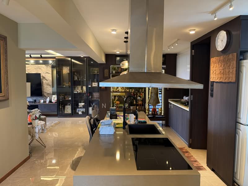 716 Bedok Reservoir Road, 716 Bedok Reservoir Road, 4 Bedrooms, 1,539 sqft, HDB Flat For Sale, by Rayner Koh, 500131886 - Kitchen - PropertyGuru.com.sg