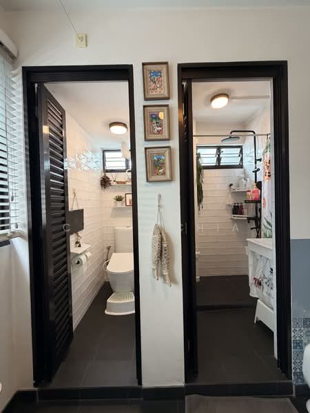 17 Marine Terrace, 17 Marine Terrace, 3 Bedrooms, 883 sqft, HDB Flat For Sale, by Ching Chia, 500131888 - Bathroom - PropertyGuru.com.sg