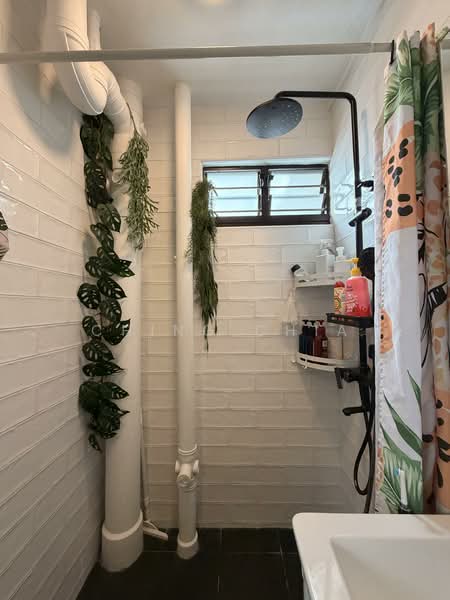 17 Marine Terrace, 17 Marine Terrace, 3 Bedrooms, 883 sqft, HDB Flat For Sale, by Ching Chia, 500131888 - Bathroom - PropertyGuru.com.sg