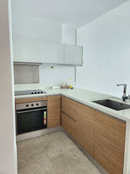Marina Bay Residences, 18 Marina Boulevard, 1 Bedroom, 732 sqft, Condominium For Sale, by Melina Yap, 500131913 - Kitchen - PropertyGuru.com.sg