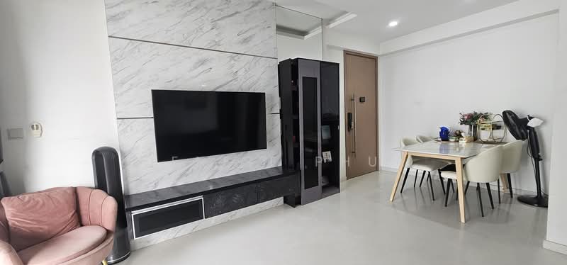 Q Bay Residences, 11 Tampines Street 86, 3 Bedrooms, 904 sqft, Condominium For Sale, by Denise Phua, 500131917 - Living Room - PropertyGuru.com.sg