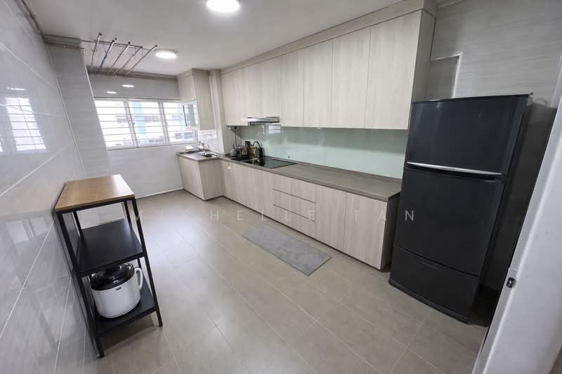 283 Tampines Street 22, 283 Tampines Street 22, 3 Bedrooms, 1,110 sqft, HDB Flat For Sale, by Michelle Tan, 500131926 - Kitchen - PropertyGuru.com.sg