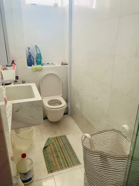 Park Residences Kovan, 831 Upper Serangoon Road, 1 Bedroom, 323 sqft, Apartment For Rent, by Y. N. Lee 李英岳, 500131933 - Bathroom - PropertyGuru.com.sg