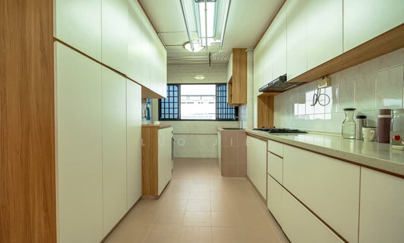 148 Yishun Street 11, 148 Yishun Street 11, 2 Bedrooms, 721 sqft, HDB Flat For Sale, by Luo Jie, 500131945 - Kitchen - PropertyGuru.com.sg