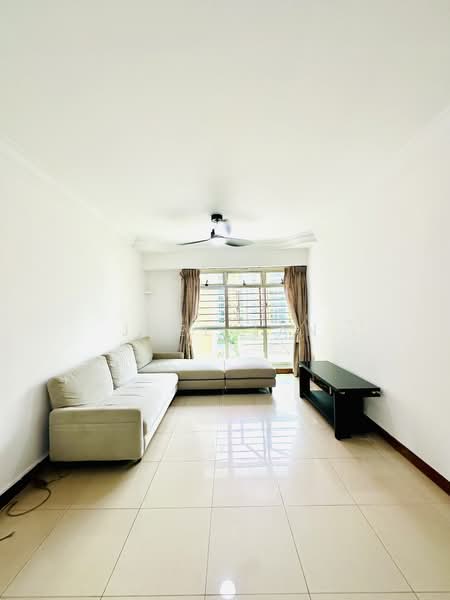 646 Punggol Central, 646 Punggol Central, 3 Bedrooms, 969 sqft, HDB Flat For Rent, by Joel Tan, 500131946 - Living Room - PropertyGuru.com.sg