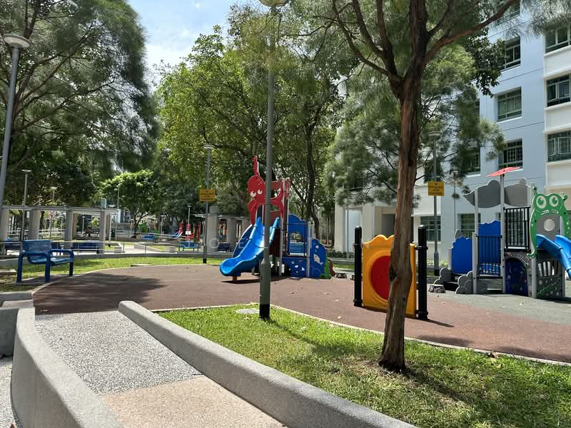 646 Punggol Central, 646 Punggol Central, 3 Bedrooms, 969 sqft, HDB Flat For Rent, by Joel Tan, 500131946 - Playground 1 - PropertyGuru.com.sg