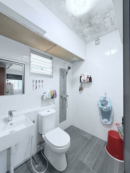 780C Woodlands Crescent, 780C Woodlands Crescent, 3 Bedrooms, 990 sqft, HDB Flat For Sale, by Zaki Affandi, 500131954 - Bathroom - PropertyGuru.com.sg