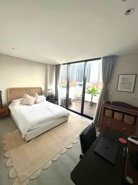 Single Floor 2 Bedroom Unit Within a Landed House, , 2 Bedrooms, 1,200 sqft, Semi-Detached House For Rent, by Chiew Jie Yi, 500131955 - Bedroom - PropertyGuru.com.sg
