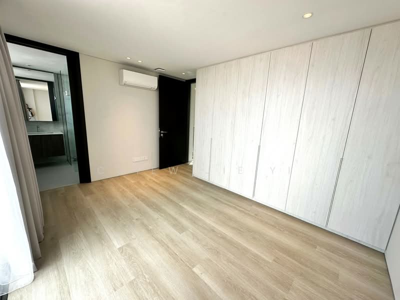 Single Floor 2 Bedroom Unit Within a Landed House, , 2 Bedrooms, 1,200 sqft, Semi-Detached House For Rent, by Chiew Jie Yi, 500131955 - Bedroom - PropertyGuru.com.sg