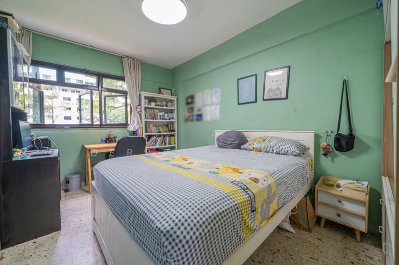 412 Ang Mo Kio Avenue 10, 412 Ang Mo Kio Avenue 10, 3 Bedrooms, 990 sqft, HDB Flat For Sale, by Derrick Dang, 500131968 - Bedroom - PropertyGuru.com.sg