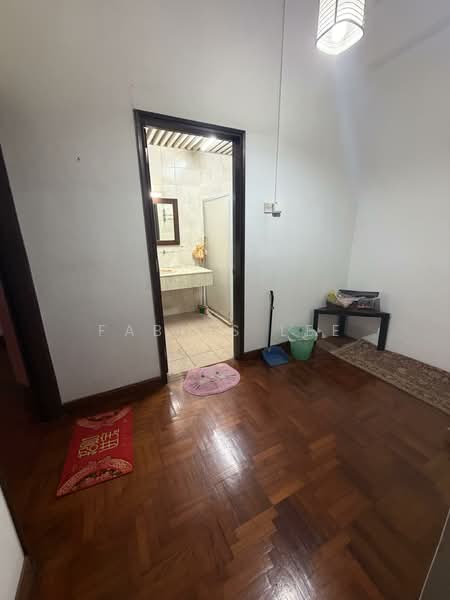 Chuan Terrace, Chuan Terrace, Room Rental, 180 sqft, Terraced House For Rent, by Fabius Lee, 500131971 - Bathroom - PropertyGuru.com.sg