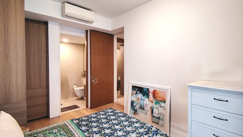 Echelon, 7 Alexandra View, 2 Bedrooms, 732 sqft, Condominium For Rent, by Wong Jun Jie, 500131973 - Bedroom - PropertyGuru.com.sg