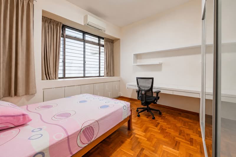 Lakepoint Condo, 10 Lakepoint Drive, 4 Bedrooms, 2,217 sqft, Condominium For Sale, by Warren Chan, 500131974 - Bedroom - PropertyGuru.com.sg