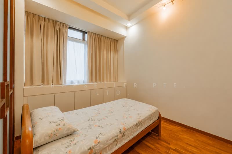 Lakepoint Condo, 10 Lakepoint Drive, 4 Bedrooms, 2,217 sqft, Condominium For Sale, by Warren Chan, 500131974 - Bedroom - PropertyGuru.com.sg