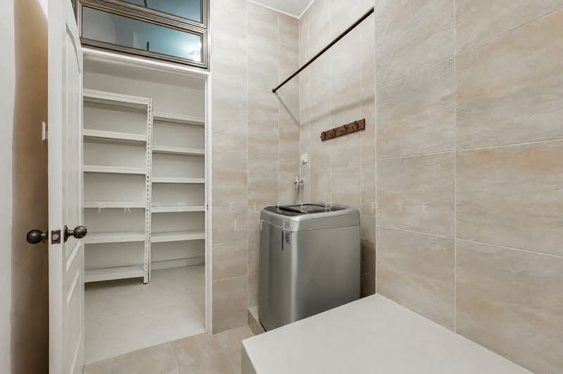 Lakepoint Condo, 10 Lakepoint Drive, 4 Bedrooms, 2,217 sqft, Condominium For Sale, by Warren Chan, 500131974 - Interior - PropertyGuru.com.sg