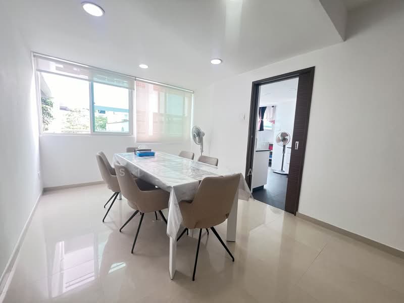 Bedok Court, 299 Bedok South Avenue 3, 3 Bedrooms, 2,260 sqft, Condominium For Sale, by Simon Yap, 500131981 - Dining Room - PropertyGuru.com.sg