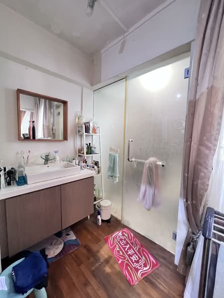 427 Bedok North Road, 427 Bedok North Road, 3 Bedrooms, 990 sqft, HDB Flat For Sale, by Simon Yap, 500131996 - Bathroom - PropertyGuru.com.sg