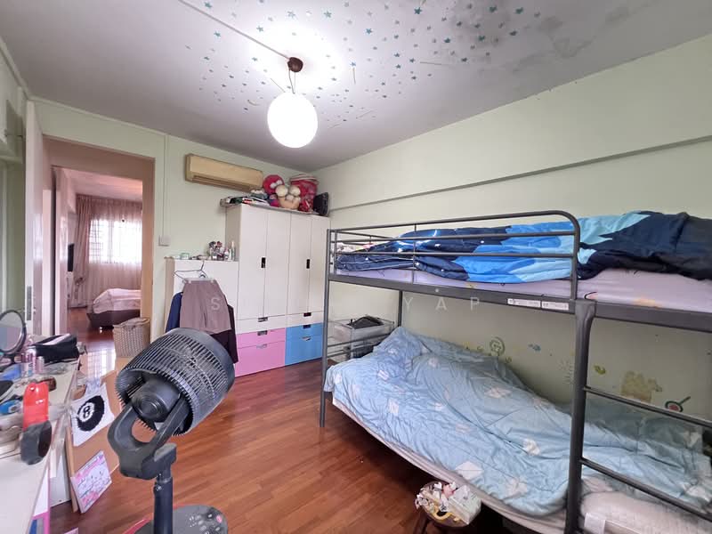 427 Bedok North Road, 427 Bedok North Road, 3 Bedrooms, 990 sqft, HDB Flat For Sale, by Simon Yap, 500131996 - PropertyGuru.com.sg