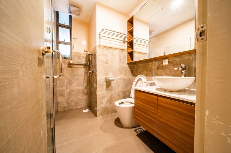 The Glacier, 260 Joo Chiat Place, 3 Bedrooms, 1,335 sqft, Condominium For Sale, by Elaine Wong, 500132025 - Bathroom - PropertyGuru.com.sg