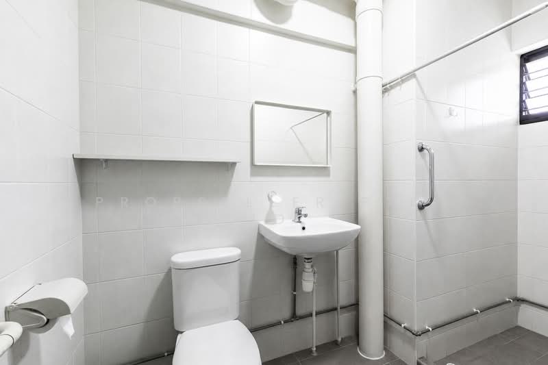 21 Joo Seng Road, 21 Joo Seng Road, 3 Bedrooms, 1,572 sqft, HDB Flat For Sale, by PROPSELLER PTE. LTD., 500132035 - Bathroom - PropertyGuru.com.sg