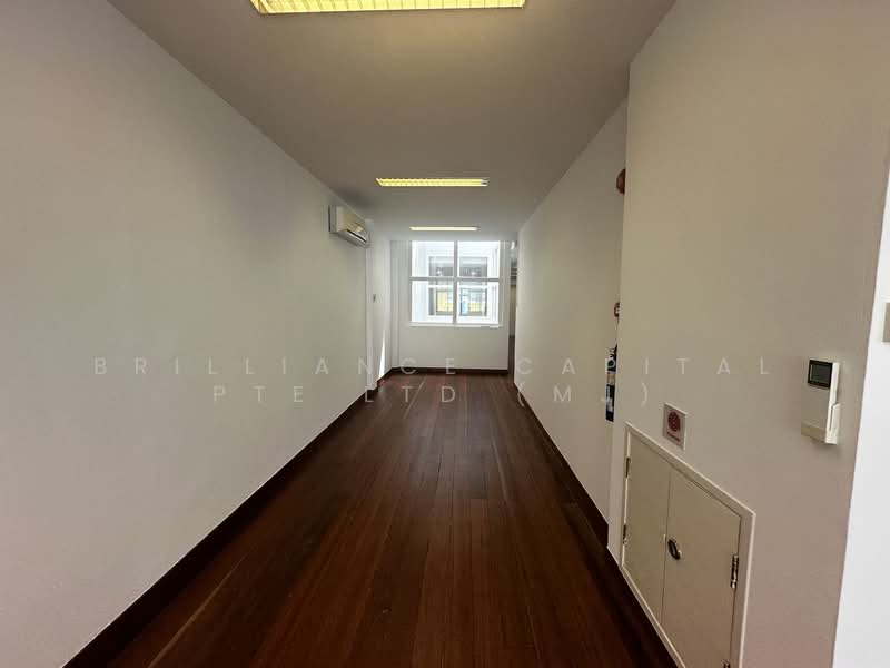72 Tras Street, Chinatown / Tanjong Pagar, 4,500 sqft, Office For Rent, by MJ ZHUO, 500132036 - Corridor - CommercialGuru.com.sg