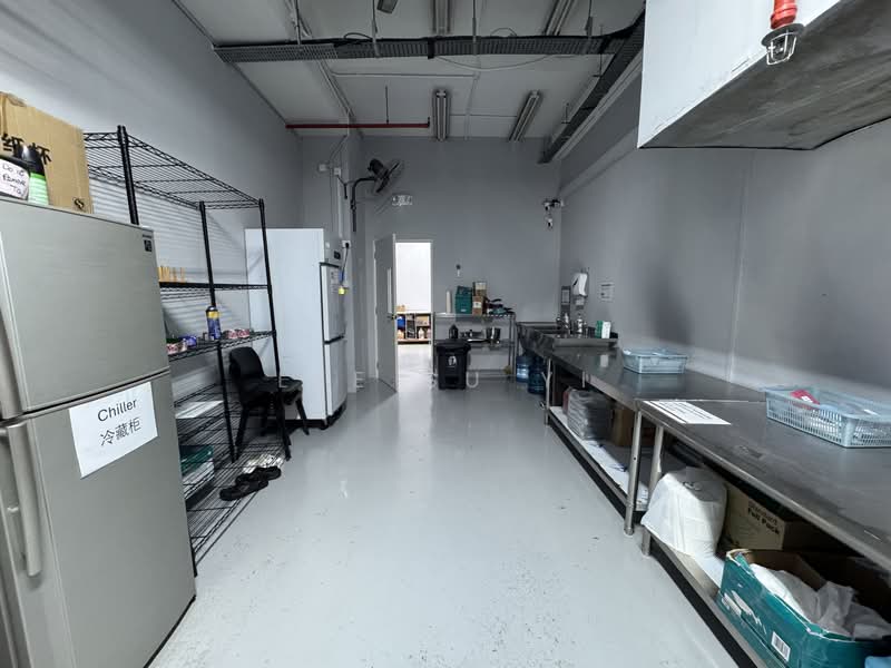 Excalibur Centre, 71 Ubi Crescent, 2,573 sqft, Light Industrial (B1) For Sale, by Lee Su Yi, 500132062 - Kitchen - CommercialGuru.com.sg