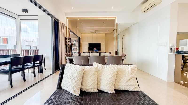 ⭐️ Move-In Ready Jurong Lakeside Penthouse | Huge Floor Plate | Beside MRT & Canadian International⭐, , 5 Bedrooms, 2,278 sqft, Condominium For Sale, by Keith Lim, 500132085 - Living Room - PropertyGuru.com.sg