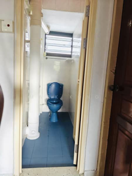 99 Whampoa Drive, 99 Whampoa Drive, 3 Bedrooms, 980 sqft, HDB Flat For Rent, by Mark Kong, 500132094 - Bathroom - PropertyGuru.com.sg