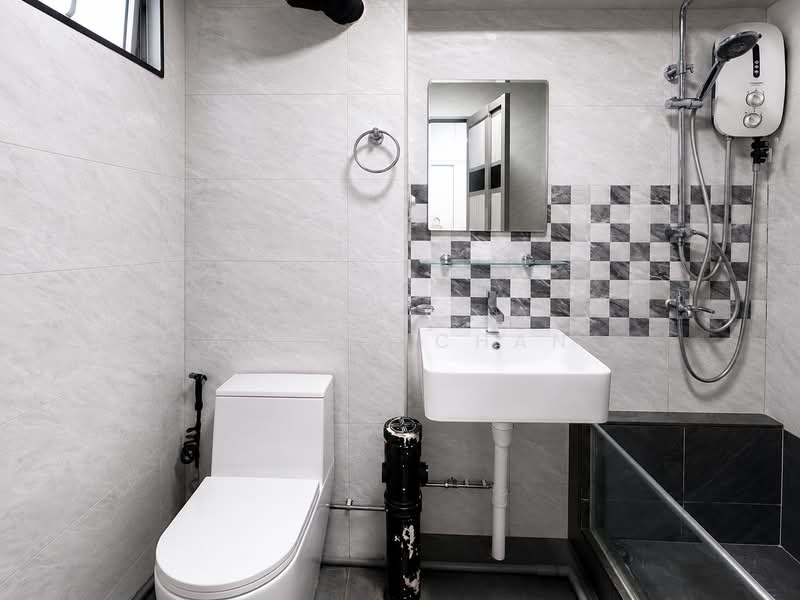 886 Tampines Street 83, 886 Tampines Street 83, 3 Bedrooms, 1,313 sqft, HDB Flat For Sale, by Anwar Chan, 500132099 - Bathroom - PropertyGuru.com.sg