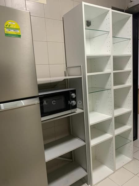 335B Yishun Riverwalk, 335B Yishun Street 31, 2 Bedrooms, 721 sqft, HDB Flat For Rent, by Zac Mohd, 500132117 - Kitchen - PropertyGuru.com.sg