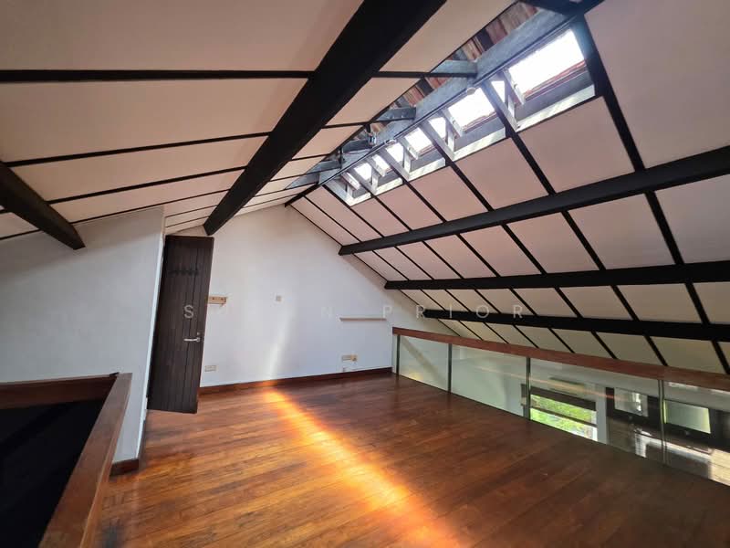 Emerald Hill 2 Bed With Roof Terrace Home Office, Emerald Hill Road, 2 Bedrooms, 2,100 sqft, Conservation House For Rent, by Susan Prior, 500132132 - Interior - PropertyGuru.com.sg