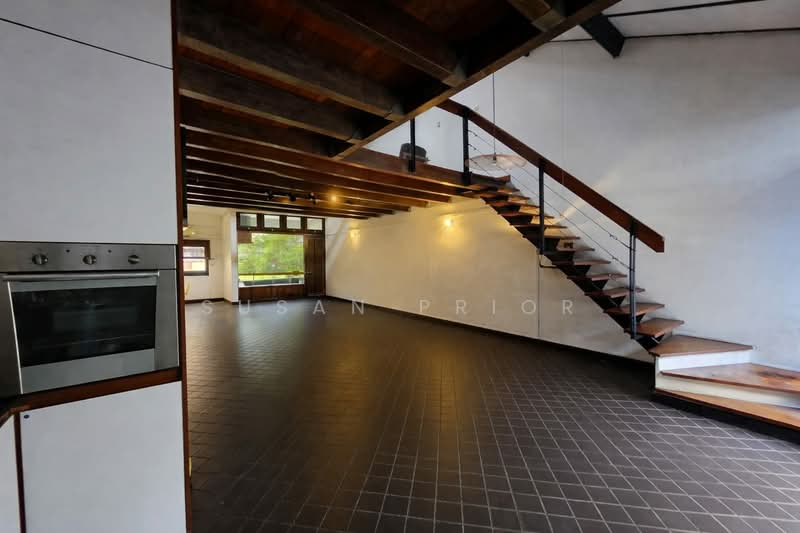 Ideal Home Office Emerald Hill, Emerald Hill Road, 2 Bedrooms, 2,100 sqft, Conservation House For Rent, by Susan Prior, 500132132 - Living Room - PropertyGuru.com.sg