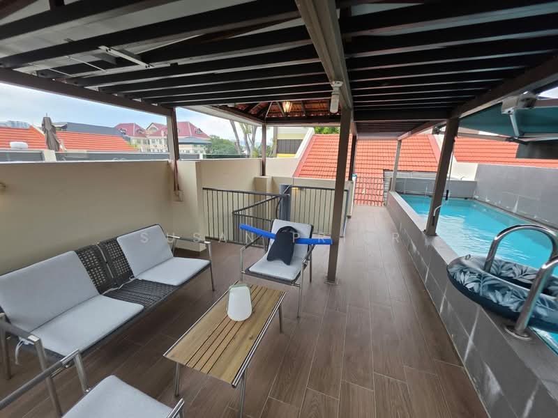 East Coast Family Dream / Pool, Joo Chiat Road, Koon Seng Road, Everitt Road, 4 Bedrooms, 3,950 sqft, Conservation House For Rent, by Susan Prior, 500132139 - Pool - PropertyGuru.com.sg