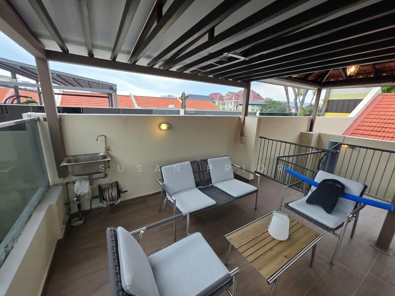 East Coast Family Dream / Pool, Everitt Road, 4 Bedrooms, 3,850 sqft, Conservation House For Sale, by Susan Prior, 500132143 - Balcony - PropertyGuru.com.sg