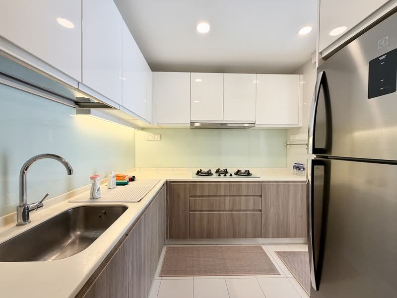 The Amore, 57 Edgedale Plains, 4 Bedrooms, 1,227 sqft, Executive Condominium For Rent, by William Hui, 500132158 - Kitchen - PropertyGuru.com.sg