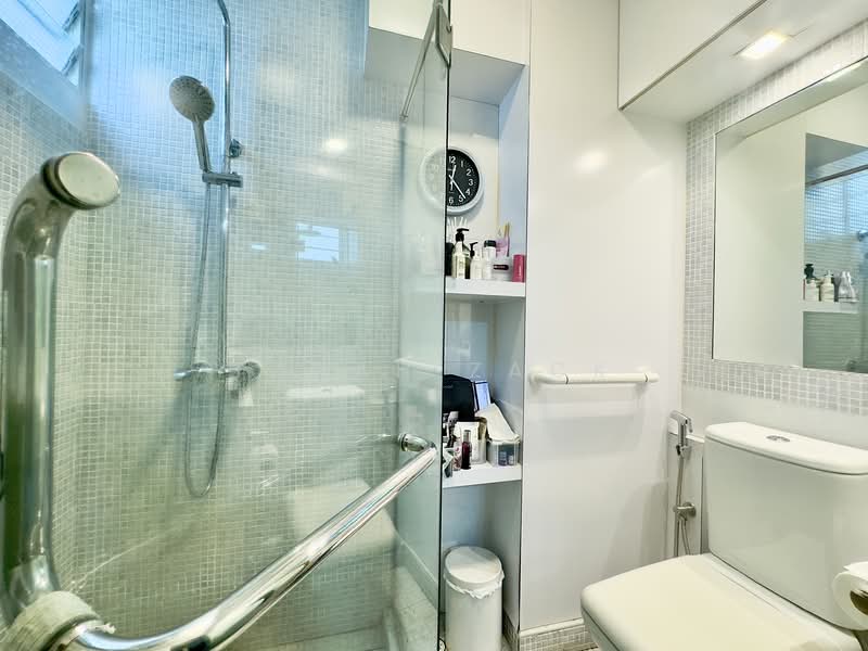 14 Ghim Moh Road, 14 Ghim Moh Road, 3 Bedrooms, 1,281 sqft, HDB Flat For Sale, by Farah Zack, 500132161 - Bathroom - PropertyGuru.com.sg