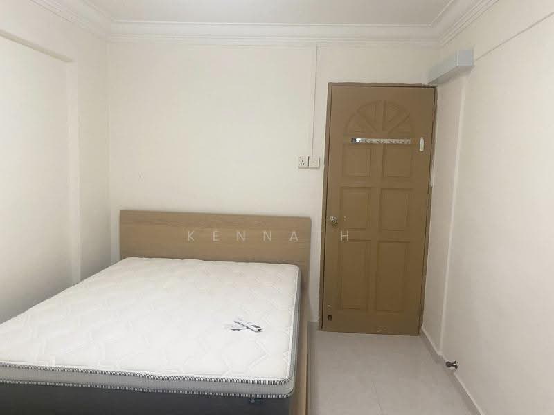 422 Bedok North Road, 422 Bedok North Road, Bedok / Upper East Coast, Room Rental, 120 sqft, HDB Flat For Rent, by Kennath Khong, 500132165 - Bedroom - PropertyGuru.com.sg