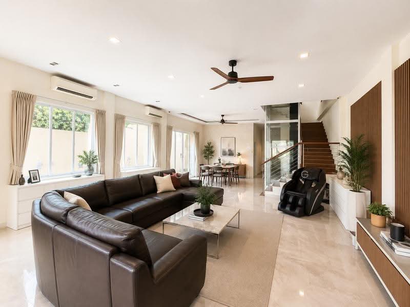 True Corner 3 Storey House, Sembawang Hills Drive, 6 Bedrooms, 4,600 sqft, Corner Terrace For Sale, by Clifton Liang, 500132177 - Living Room - PropertyGuru.com.sg