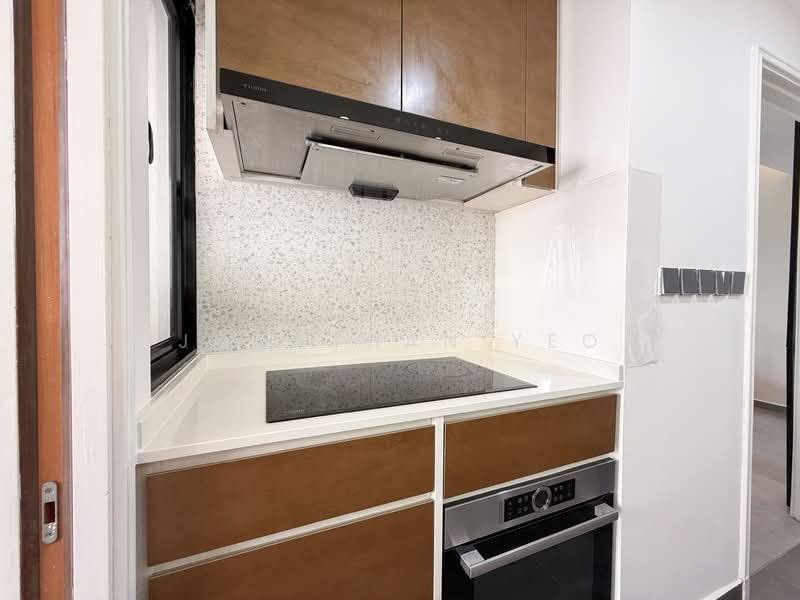 Summerhill, 52 Hume Avenue, 3 Bedrooms, 947 sqft, Condominium For Sale, by Jonathan Yeo, 500132183 - Kitchen - PropertyGuru.com.sg