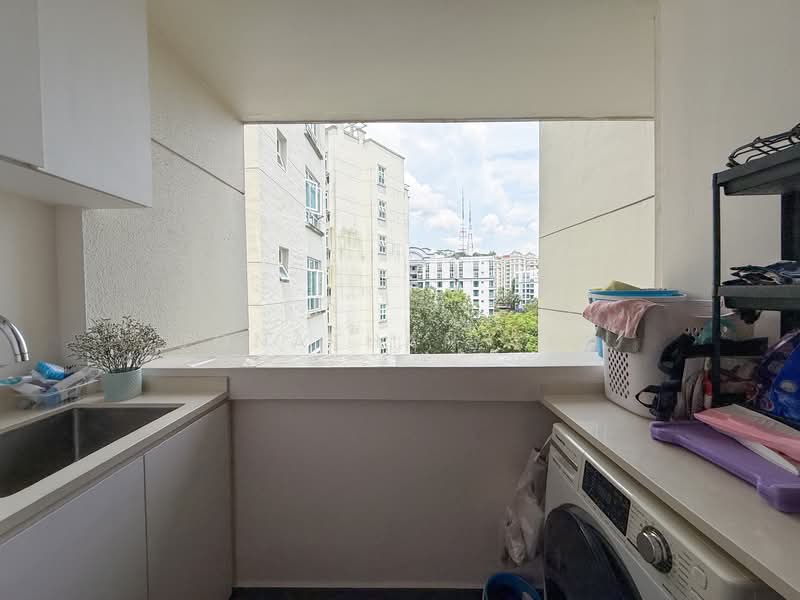 Summerhill, 52 Hume Avenue, 3 Bedrooms, 947 sqft, Condominium For Sale, by Jonathan Yeo, 500132183 - Service Yard - PropertyGuru.com.sg
