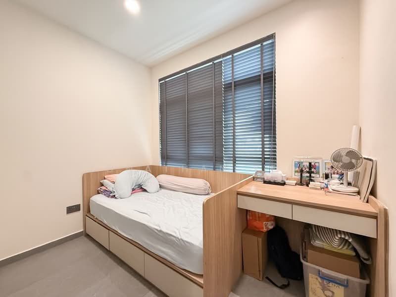 Summerhill, 52 Hume Avenue, 3 Bedrooms, 947 sqft, Condominium For Sale, by Jonathan Yeo, 500132183 - Common Bedroom 2 - PropertyGuru.com.sg