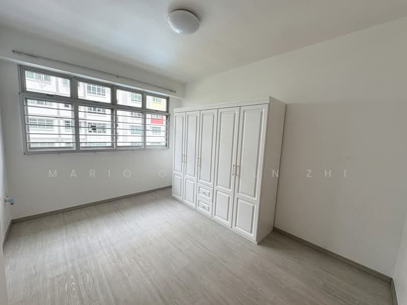 459 Yishun Avenue 11, 459 Yishun Avenue 11, 2 Bedrooms, 721 sqft, HDB Flat For Sale, by Mario Ong Jun Zhi, 500132187 - Bedroom - PropertyGuru.com.sg
