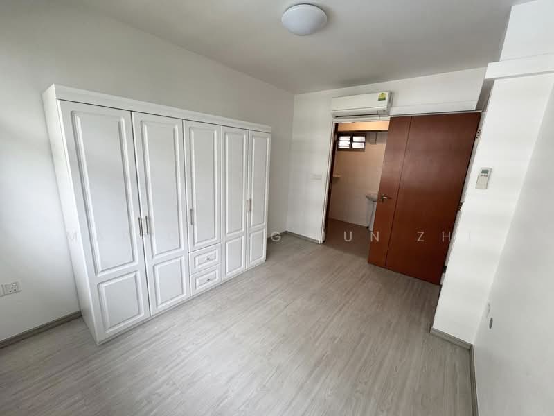 459 Yishun Avenue 11, 459 Yishun Avenue 11, 2 Bedrooms, 721 sqft, HDB Flat For Sale, by Mario Ong Jun Zhi, 500132187 - Bedroom - PropertyGuru.com.sg