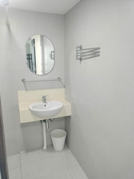 Pinnacle @ Duxton, 1D Cantonment Road, 3 Bedrooms, 1,001 sqft, HDB Flat For Rent, by Melissa Leong, 500132195 - Bathroom - PropertyGuru.com.sg